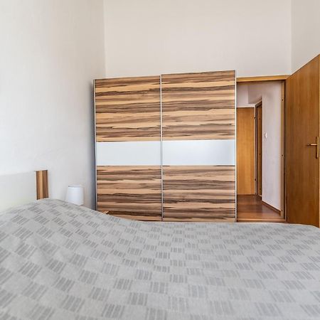 Apartments With A Swimming Pool Pula - 7356 客房 照片