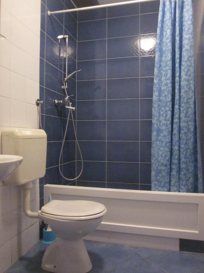 Apartments With A Swimming Pool Pula - 7356 外观 照片